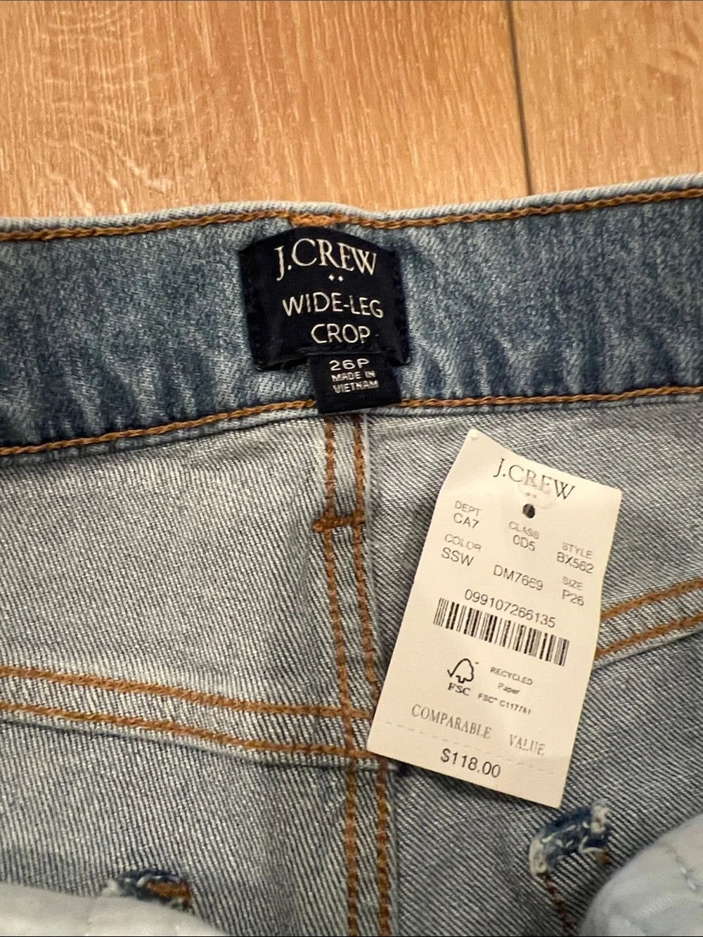 J. Crew 26 petite wide leg crop jeans NWT - Picture 2 of 3